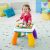 Fisher-Price Laugh & Learn Around the Town Lerntisch im Einsatz mit Kleinkind