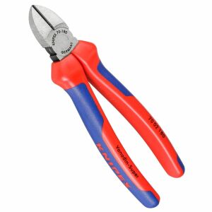 Schräge Ansicht der Knipex 70 02 180 Seitenschneider, 180mm - Knipex