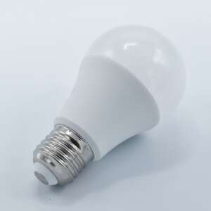 LED žiarovka Braytron 5W (35W), E27, A60, 400lm, studená biela (6500K), opál - Lampy&osvetlenie