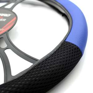 CARGUARD black and blue steering wheel cover, close-up of the blue and black material - Carguard
