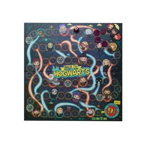 Harry Potter Visszatérés a Roxfortba társasjáték, játéktábla karakterekkel és játékelemekkel