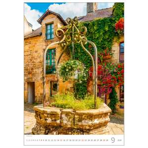 Dayliner 2024-es falinaptár, szeptember, romantikus sarkok, régi kő kút, virágok, borostyán, ház - TOPTIMER