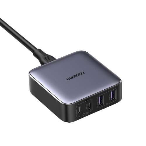 UGREEN 65W GaN töltő 2 USB-C és 2 USB-A porttal, ferde nézet