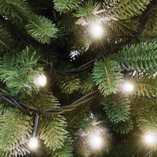 Somogyi KSI 100/WW LED string lights, warm white, on a Christmas tree