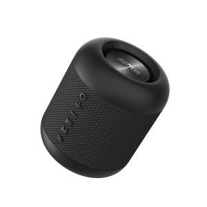 Astrum ST050 schwarzer tragbarer Bluetooth-Lautsprecher, schräge Ansicht - Astrum