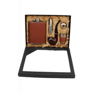 Férfi ajándék szett bőrös flaskával, két kupicával, pipával és multibicskával - Művészet & Hobbi