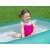 Fată zâmbind în piscina gonflabilă pentru copii Bestway