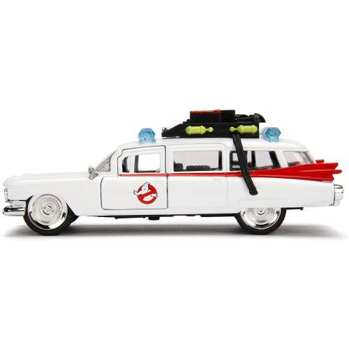 Model auta Ghostbusters Ecto-1, mierka 1:32, bočný pohľad