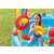 Момиче играе с надуваеми пръстени в надуваем басейн Intex Rainbow Ring Play Center