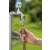 Aerator Gardena 2906-20 conectat la un furtun și un robinet