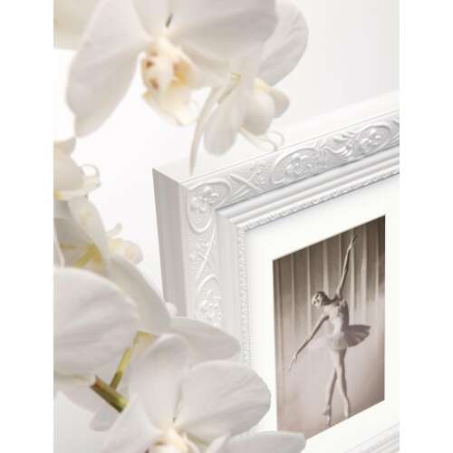 Fehér barokk képkeret dombornyomott felülettel, Walther CR030W Barock 26,9x36,9