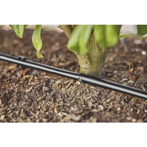 Gardena Micro-Drip-System маркуч за капково напояване в употреба, черен, 13mm