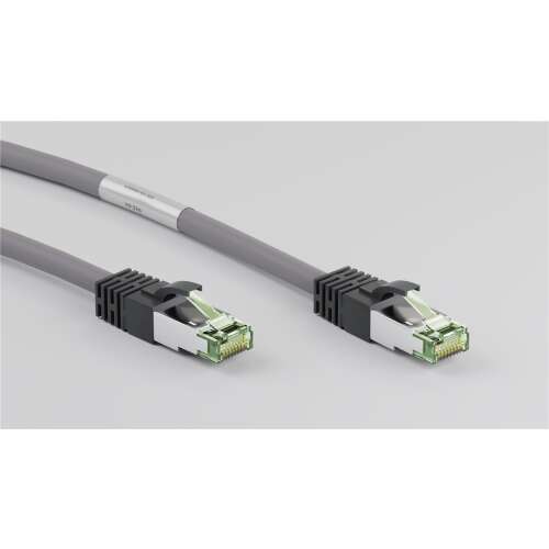 Goobay CAT8.1 S/FTP patch kábel, RJ45 csatlakozók közelről - UTP kábel