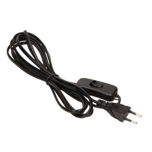 Fekete 2 méteres hosszabbító kábel beépített kapcsolóval és euro dugóval