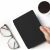 Tech-Protect Smartcase Tok Amazon Kindle Paperwhite V/5 és Signature Edition (2021) készülékhez, fekete tok kézben