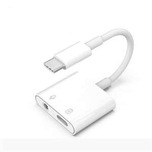 Weißer USB-C auf 3,5 mm Jack Adapter zum gleichzeitigen Laden und Musikhören - Cellect