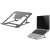 Stojan na notebook NewStar NSLS085GREY, zobrazujúci mechanizmus nastaviteľnej výšky a stabilnú základňu, s notebookom umiestneným na ňom