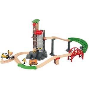 BRIO World Lift & Load Warehouse Set, set de cale ferate din lemn cu lift, pod și stivuitor - Tren, element feroviar, autostradă