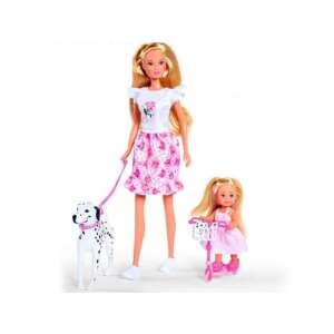 Steffi Love Puppe geht mit Dalmatiner Hund spazieren, die Baby Puppe ist auf dem Roller - Simba Toys Baba