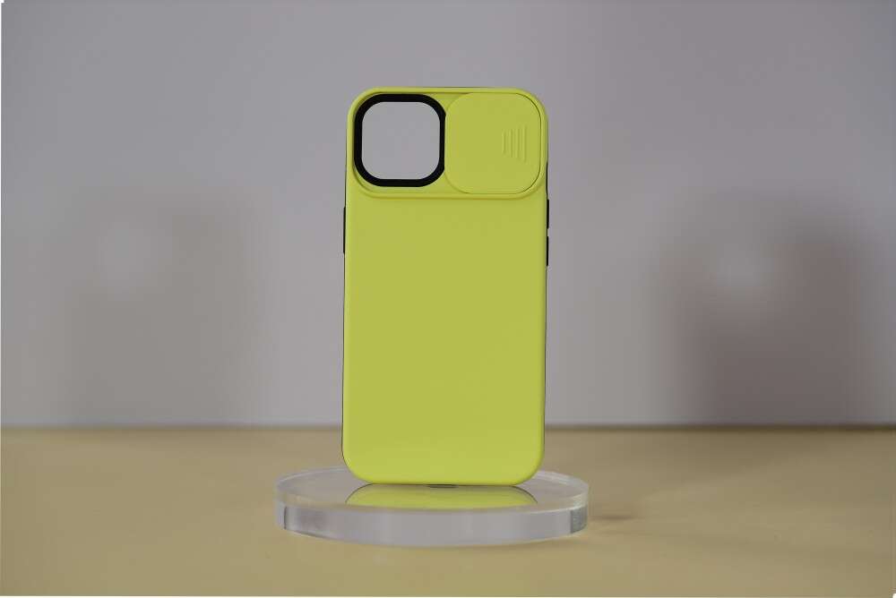 Husa de protectie pentru camera glisanta Cellect iPhone14 Plus TPU+PC, galbena