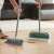 QUICK - YORK - CLEAN HOUSE seprű és szemeteslapát szett használatban, padló tisztítása