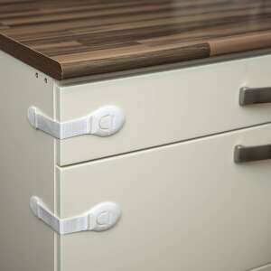 Sada 10 ks bezpečnostných zámkov na skrinky a zásuvky