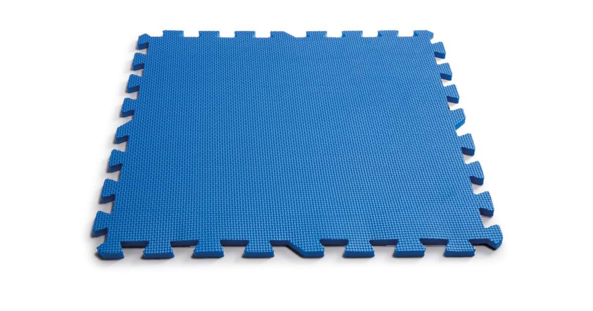 Using Pool and Spa Mats for Safety