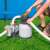 Filtru de nisip Bestway 58497 8327 L/h în utilizare cu piscină