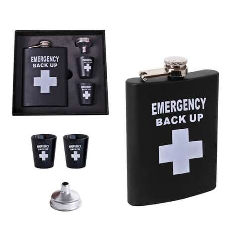 Laposüveg flaska Emergency back up 4 részes készlet, flaska, poharak és tölcsér. Tökéletes ajándék férfiaknak, vadászoknak és horgászoknak.