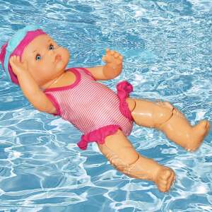 WaterBaby – úszó interaktív játékbaba, utánozza az úszást, 33 cm (BBJ) 32279373 Babák - Interaktív