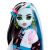 Közelkép a Monster High Frankie Stein baba arcáról