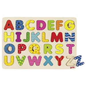 Goki Regenbogen Alphabet Puzzle - Pädagogisches Holzspielzeug für Kleinkinder - Entwicklungsspiele für Kinder im Kindergartenalter