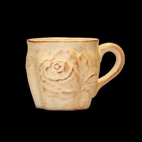 Antik rózsás bögre, kerámia, kézzel festett, 3D-s rózsa mintával