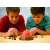 Set de fabricație a vulcanilor 4M KidzLabs, copiii pictează modelul vulcanului