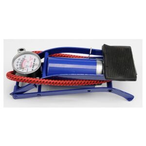 Fußpumpe mit Manometer, schräge Ansicht - Pumpen