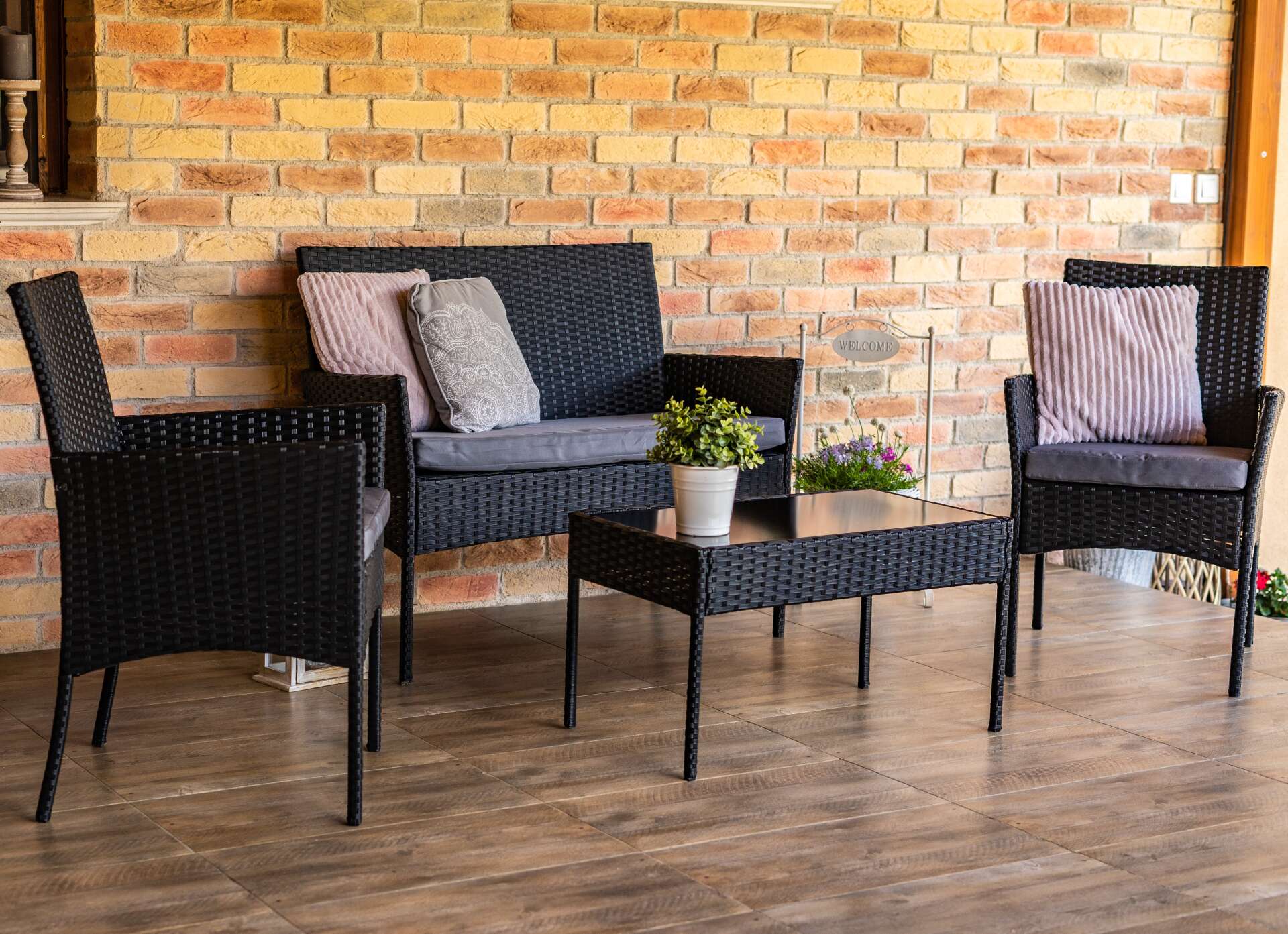 SmileHOME by Pepita Royal 4 személyes polyrattan Kerti bútor garnitúra #fekete-szürke