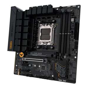 Asus TUF GAMING B650M-E WIFI Mainboard in schräger Ansicht - Grundplatten