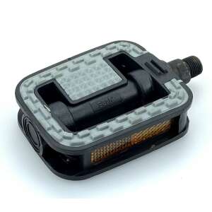 Wellgo PJ-425 fekete-szürke műanyag kerékpár pedál, fényvisszaverő csíkkal - Kerékpár hajtás