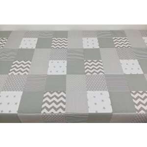 Szürke patchwork ágytakaró, tökéletes a gyerekszobába, használható ágytakaróként vagy takaróként - Ágytakaró