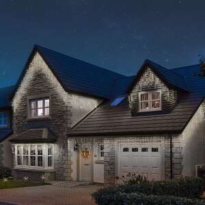 Flippy karácsonyi jégcsap fényekkel díszített ház - Fényfüzér