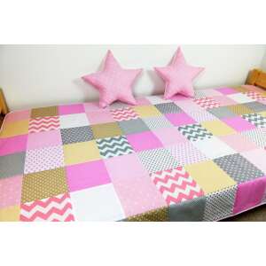 Rózsaszín és bézs patchwork ágytakaró, tökéletes egy gyermek hálószobájába - Ágytakaró