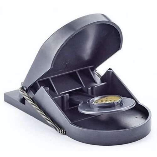 SUPER CAT Swiss Inno mousetrap, black plastic, open, spring loaded