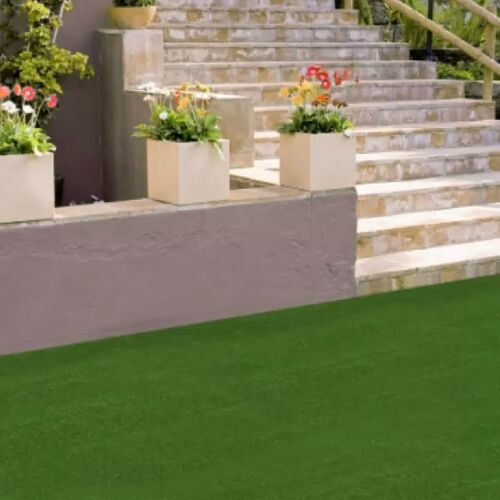 Műfű Lubeck 7mm artificial grass installation on a patio