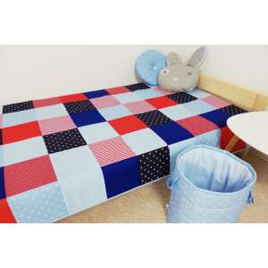 Piros, kék és fehér patchwork ágytakaró, tökéletes egy gyermek hálószobájába - Ágytakaró