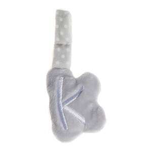 Artesavi plüss betű K babakocsi csörgőre, szürke fehér pöttyökkel - Artesavi