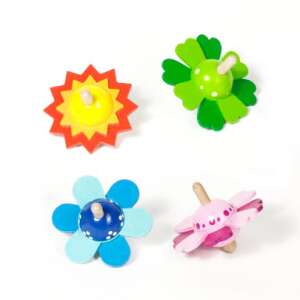 Set mit 4 bunten Holz-Kreiseln in Form von Blumen und einer Sonne, perfekt für Kinder zum Spielen - Goki