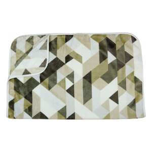 Puha, fehér babatakaró geometrikus mintával zöld és bézs árnyalatokban. A takaró mérete 70x90cm. - Babatakaró